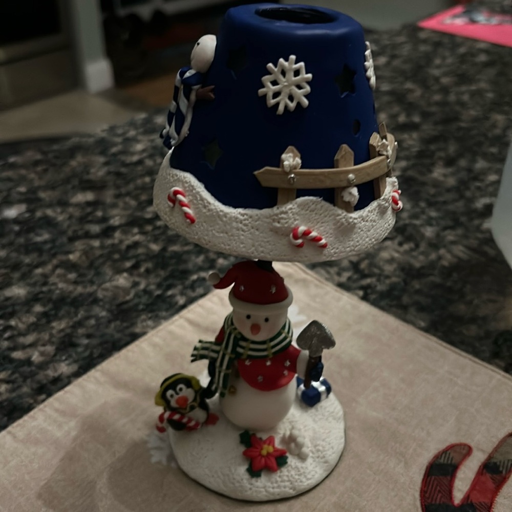 Snowman tea light decoration